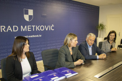 potpisivanje-ugovora-1