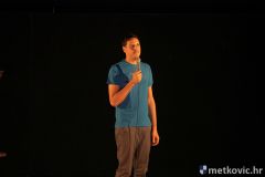 stand-up-4